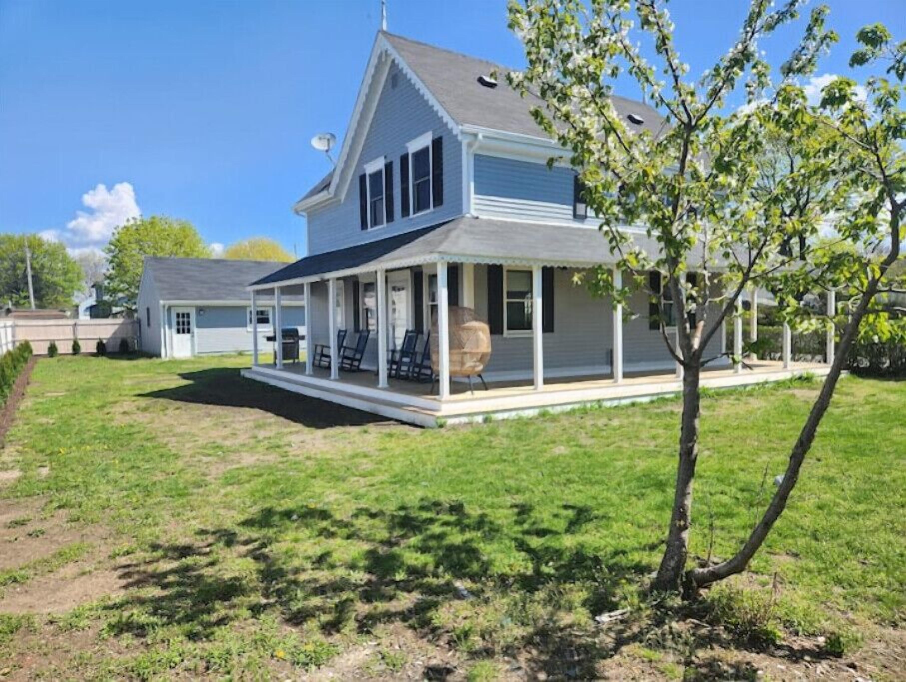 Beachside Cottage -JBMB Property