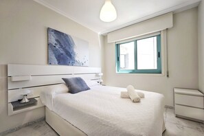 3 bedrooms, iron/ironing board, travel crib, WiFi