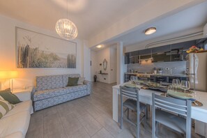 Télévision à écran plat