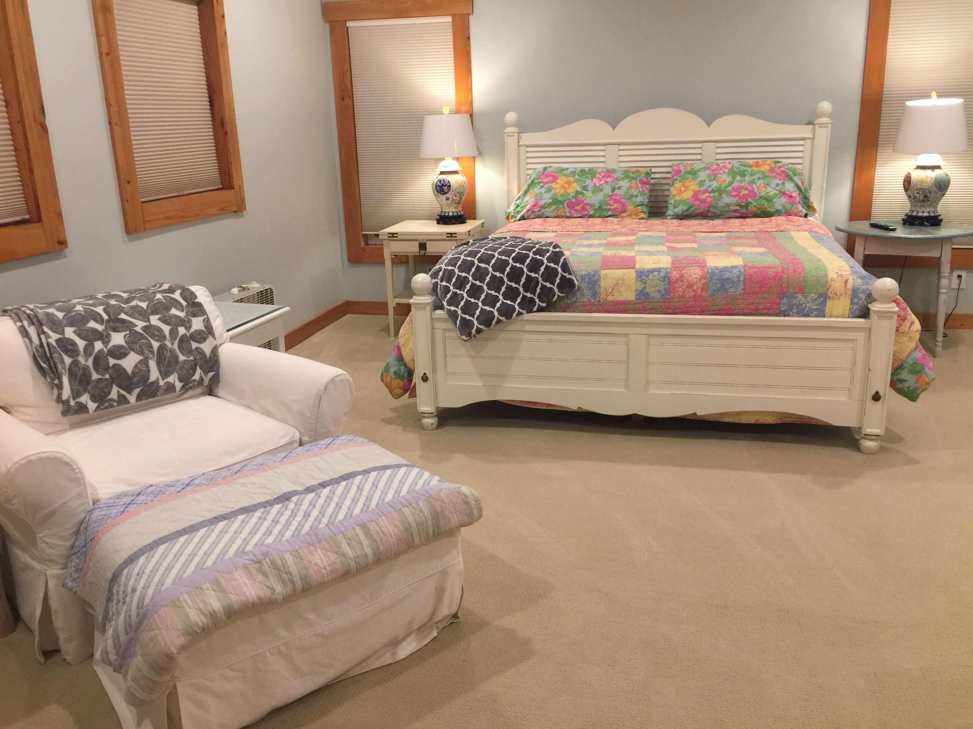 4 bedrooms, free WiFi, bed sheets