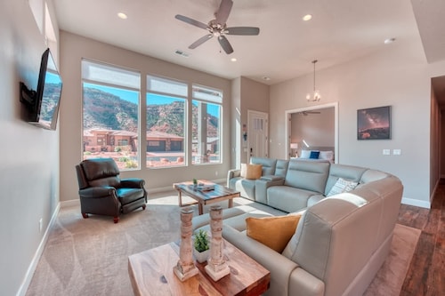 Kanab Retreat Near Zion | Pool, Hot Tub & Games