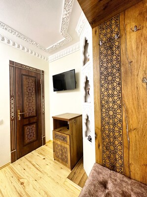 Standard-huone | Minibaari, työpöytä, äänieristys, ilmainen Wi-Fi