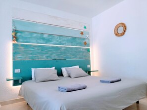 Panoramic Studio Suite | In-room safe, iron/ironing board, free WiFi, bed sheets - PORT ROYALE Apartments (Arona)