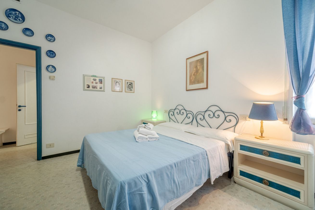 2 dormitorios, tabla de planchar con plancha, wifi