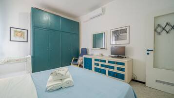 2 slaapkamers, een strijkplank/strijkijzer, wifi