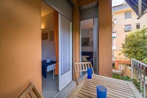 Unclassified image, 2 of 29, button - Cozy apartment is located in a strategic position to visit the renowned Ligurian Riviera, suitable for families or groups of friends. Convenient for visiting the nearby towns of the Gulf of Tigullio, such as Chiavari, Santa Margherita and Portofino up to (Lavagna)