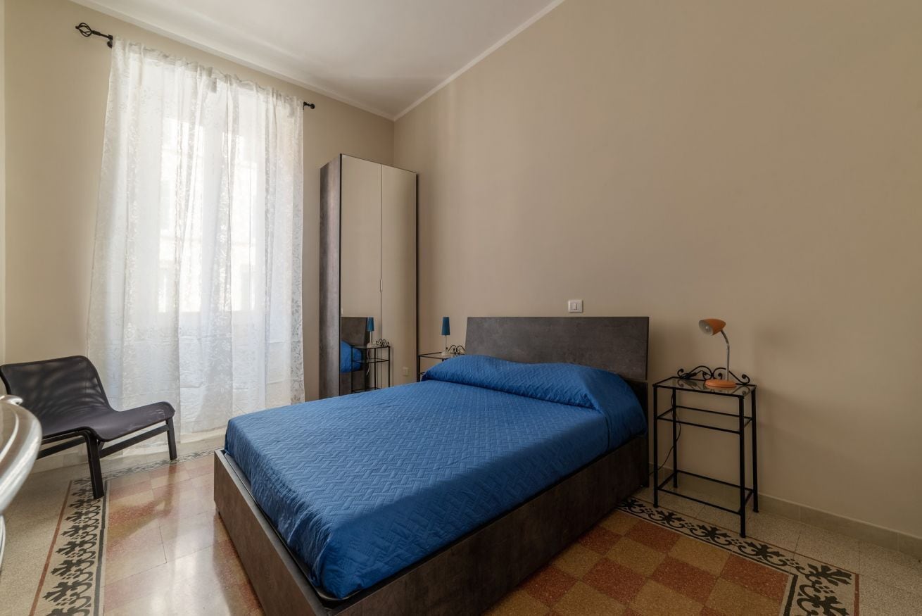 1 bedroom, iron/ironing board, internet, bed sheets