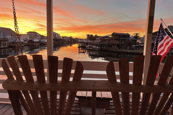 Wake up early morning with a cup of coffee and enjoy the sunrise.