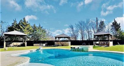 Main House · Heated Pool~Pool Table~SPA~Home Theatre~Sleeps-20