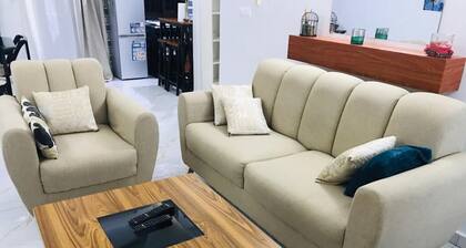 APPARTEMENT AVEC TOUTES LES COMMODITES POUR VOUS FAIRE PASSER UN SEJOUR AGREABLE