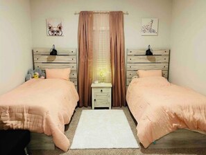 4 habitaciones, cuna de viaje, wifi y ropa de cama 