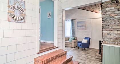 Cozy pool house minutes to the Zoo!