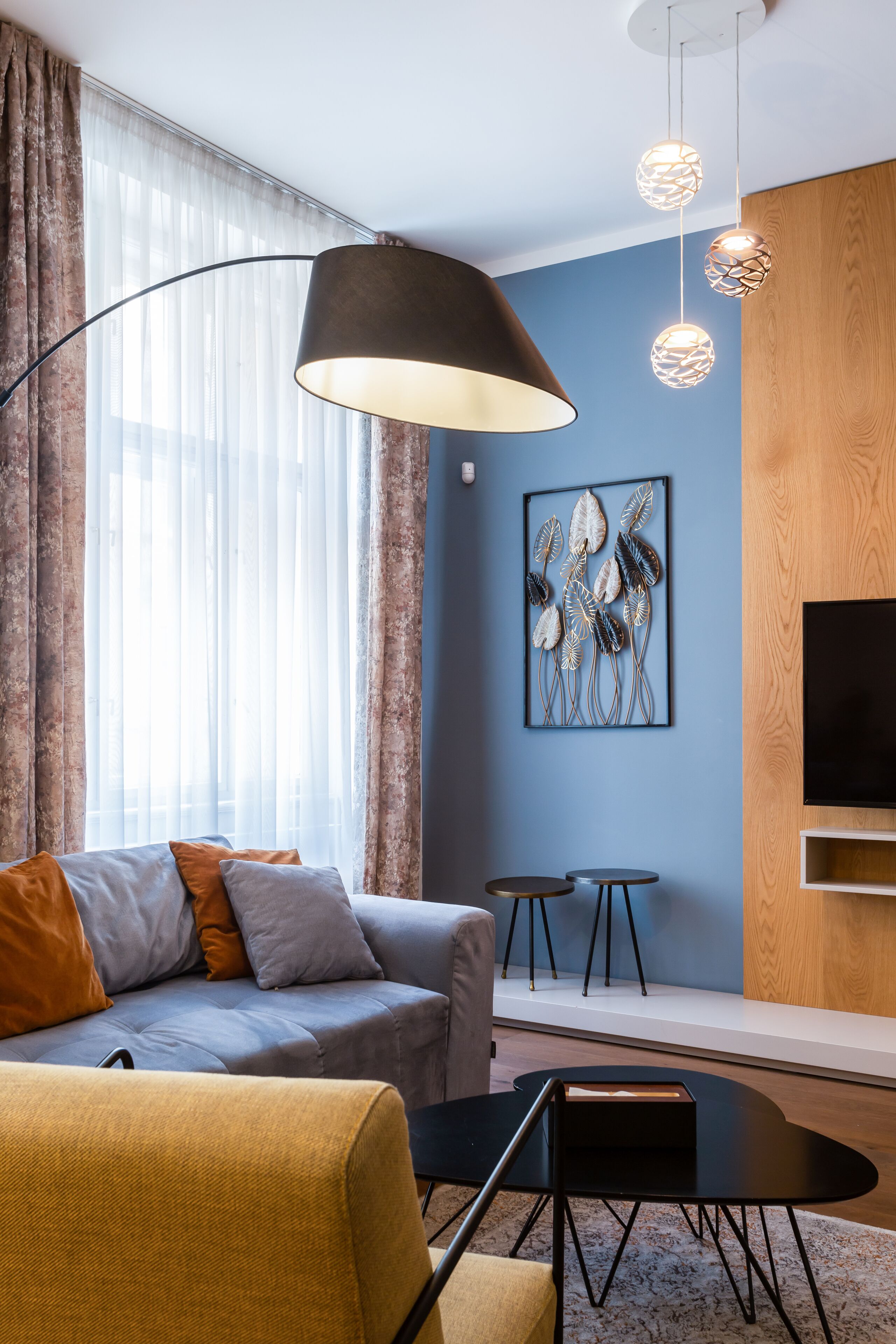 Apartamento exclusivo, 3 quartos, 2 banheiros | Área de estar