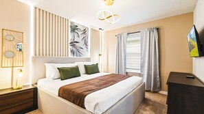 10 chambres, fer et planche à repasser, Wi-Fi, draps fournis