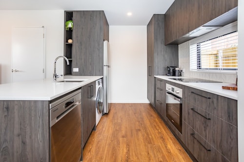 Warm & Cozy Near Hagley Park & Court Theatre