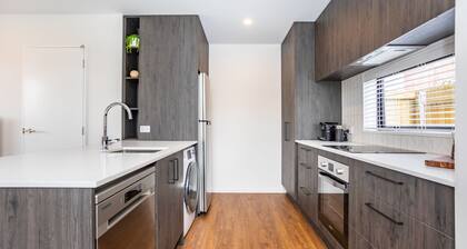 Warm & Cozy Near Hagley Park & Court Theatre