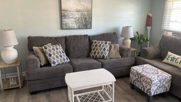 TV, Netflix, streaming services