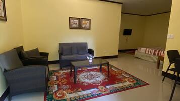 Down comforters, memory foam beds, individually furnished, bed sheets