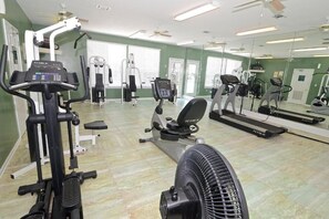 피트니스 시설