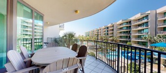 3br/3ba w/ Lazy River & Slide Sleeps 8