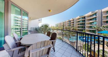 3br/3ba w/ Lazy River & Slide Sleeps 8