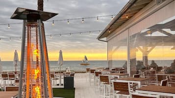 House, Multiple Beds, Patio | Dining