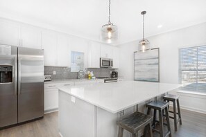 獨棟房屋, 多張床, 陽台 | 私人廚房 | 電冰箱、微波爐、烤箱、爐台