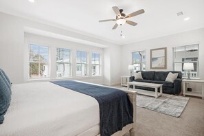 Casa, varias camas, balcón | 3 habitaciones, decoración personalizada y muebles diferentes