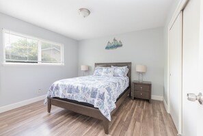 2 bedrooms, iron/ironing board, WiFi, bed sheets - ROMANTIC LITTLE CASITA TO GET AWAY  (Citrus Heights)