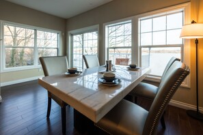 Dining - River Front Landing. Amazing Views. Made for You! (Toledo)