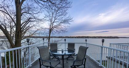 River Front Landing. Amazing Views. Made for You!