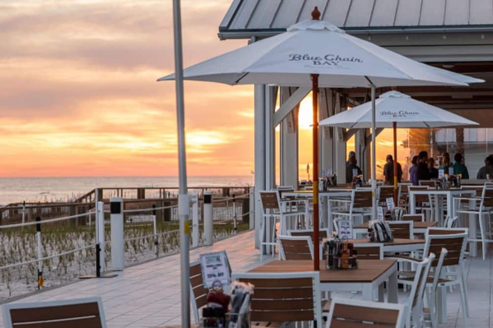 Cozy 2bd/2ba w/ View, Sleeps 6 - Orange Beach, AL