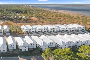 Aerial view - Stunning 3br/2.5ba, Pet Friendly, Sleeps 12 (Orange Beach)