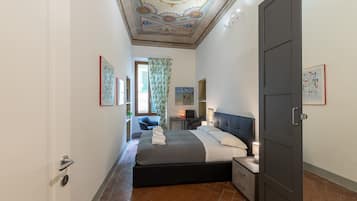 Basic Apartment, Multiple Beds | 2 bedrooms, laptop workspace, iron/ironing board, bed sheets