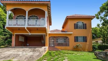 Villa, 3 Bedrooms | Exterior