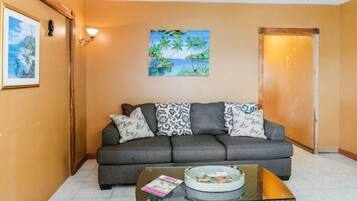 Villa, 3 Bedrooms | Living area | Smart TV