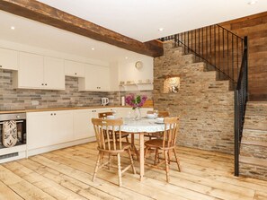 Dining - Bunts Barn (Okehampton)