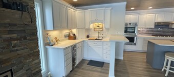 Beautiful lakefront property