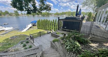 Beautiful lakefront property