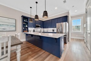 ハウス ベッド (複数台) バルコニー | 専用キッチン | 冷蔵庫、電子レンジ、オーブン、コンロ