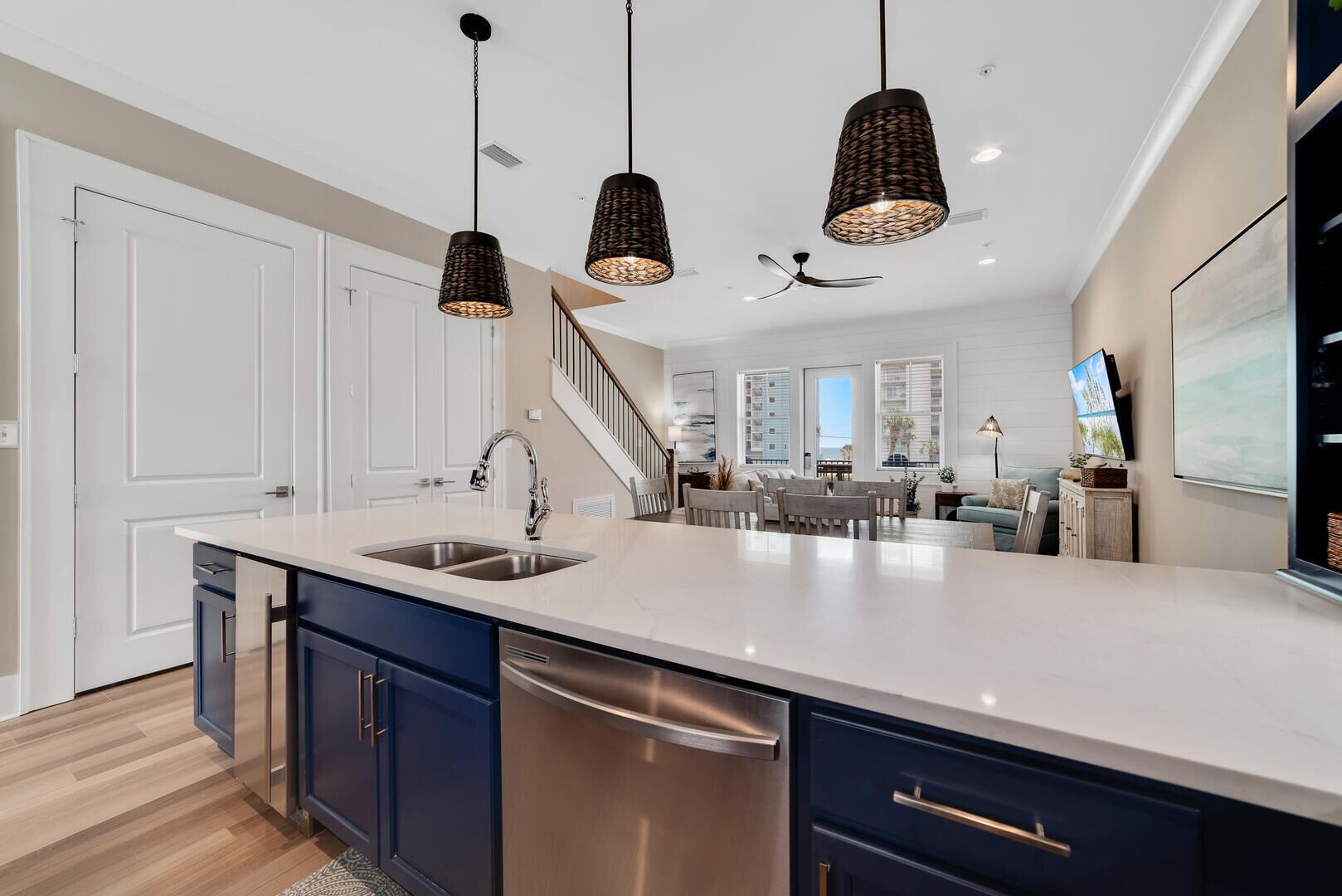 House, Multiple Beds, Balcony | Private kitchen | Fridge, microwave, oven, stovetop