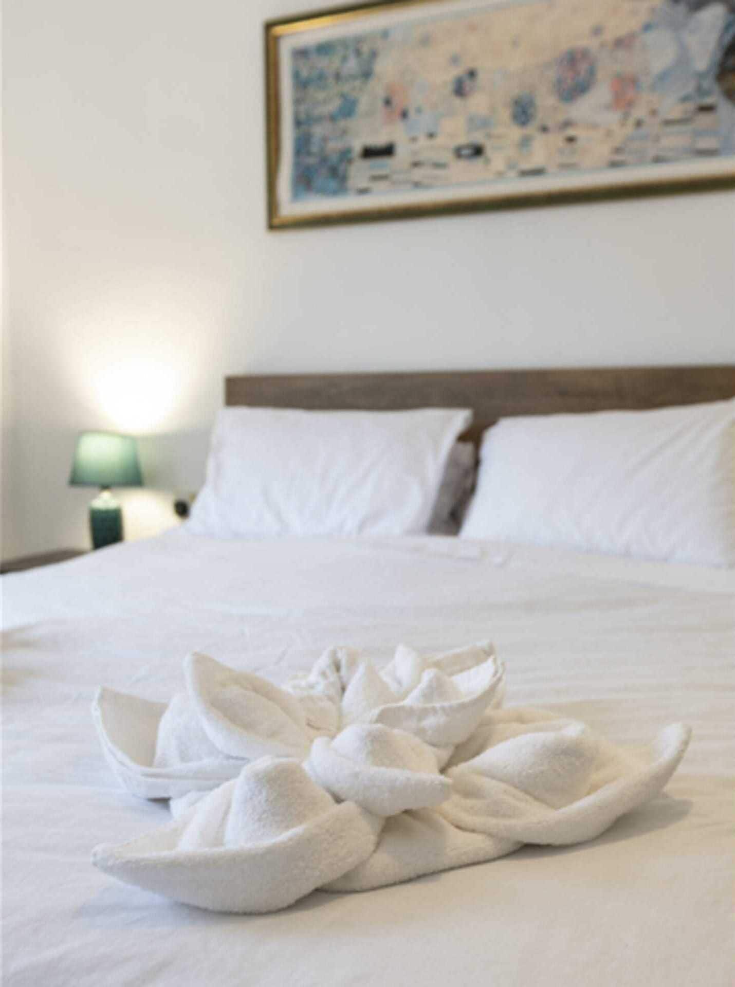 Basic Apartment, 2 Double Beds | 2 bedrooms, desk, iron/ironing board, bed sheets