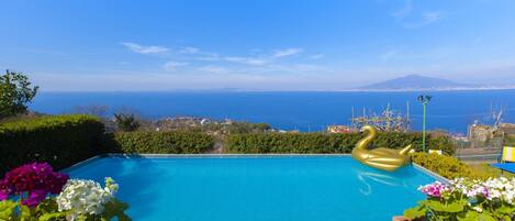 Villa, Smoking | 4 bedrooms