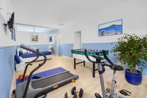 Villa, Smoking | Fitness facility