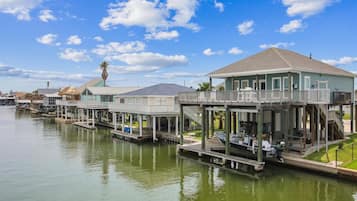 House (4 Bedrooms) | Property amenity