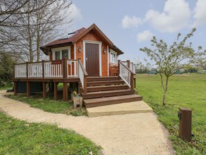 Exterior - Honeybee Retreat (King's Lynn)