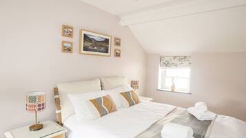 Cottage | 2 phòng ngủ, trang trí khác biệt