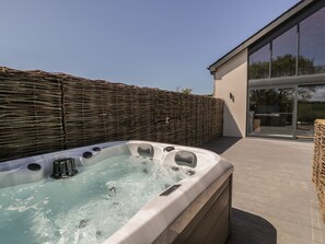 室外 Spa 池