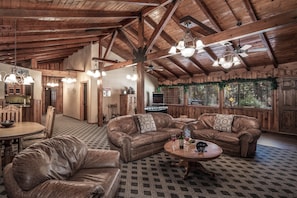 Cabin, Multiple Beds, Kitchen | Living area