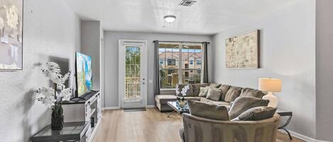 Apartment (3 Bedrooms) | Front of property